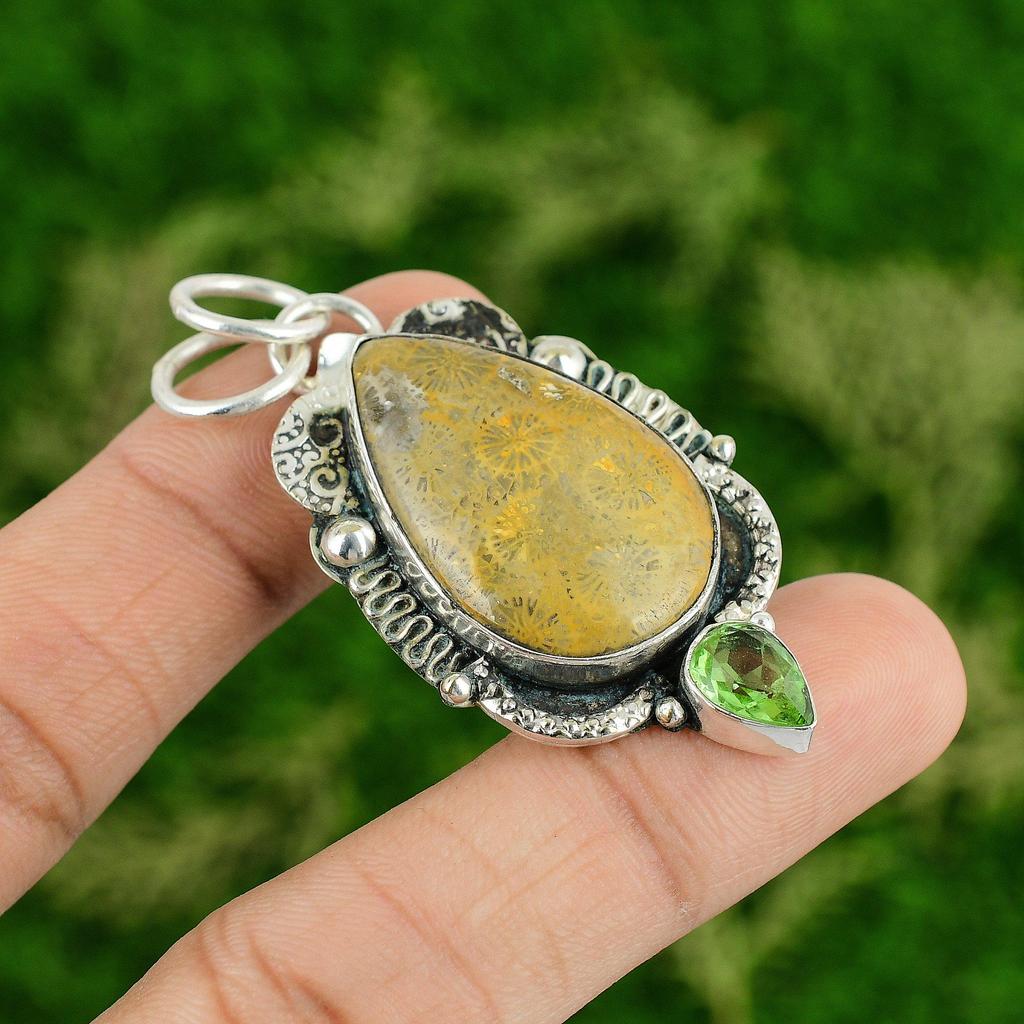 Daughters Day Sale 925 Silver Fossil Coral Gemstone Peridot Wife Pendant Jewelry