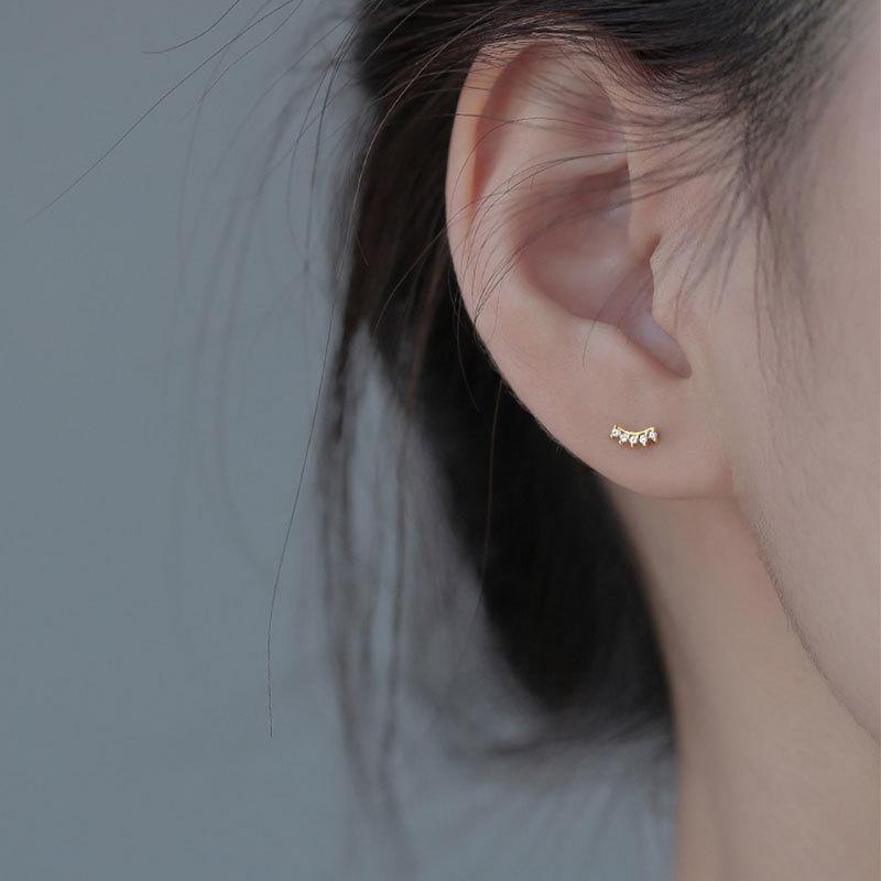 Lächelnde Ohrringe für die neuen trendigen Flash-Diamant-Ohrstecker ohne Ausziehen für Frauen