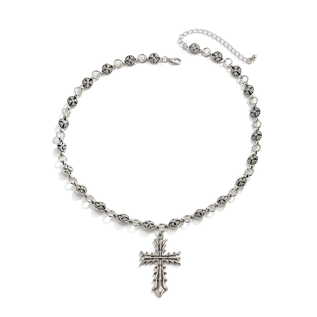 European and American hip-hop niche retro necklace for men, personalized cross pendant, patterned chain, collarbone chain, men's accessories