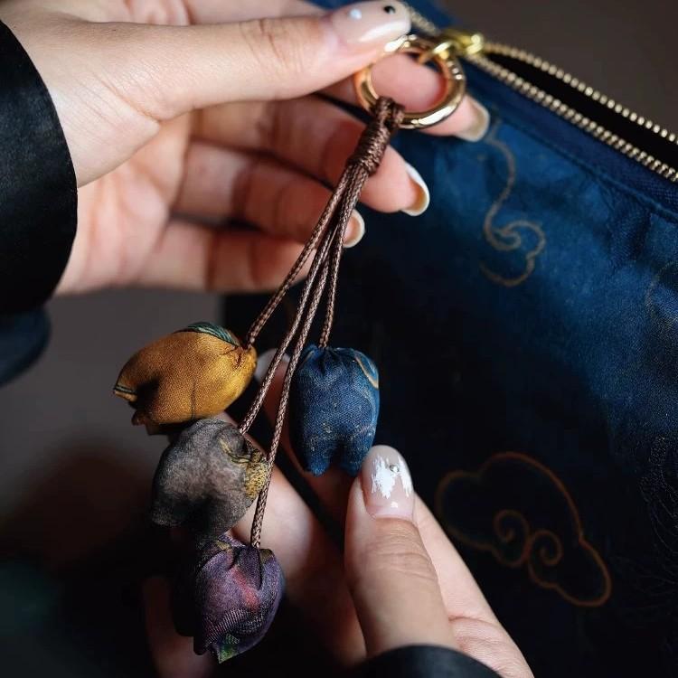 Original Xiangyunsha Shoulder Bag - Song Brocade Retro Lunch Box Purse,  Chinese Style Minimalist Designer Handbag