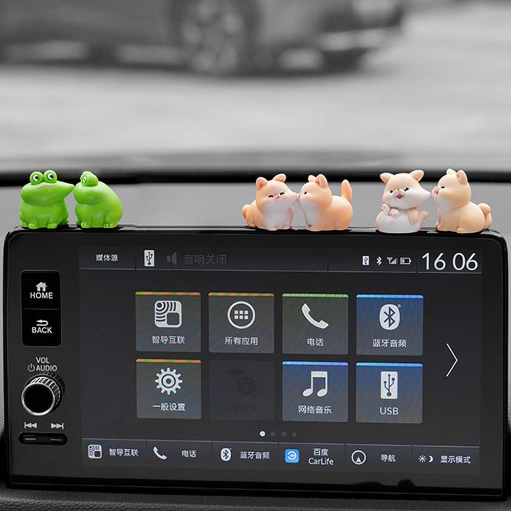 2Pcs Cartoon Kiss Face Rabbit Kitten Doll Ornaments Funny Resin Ducks Frogs Figurines Ornaments Car Interior Dashboard Ornaments