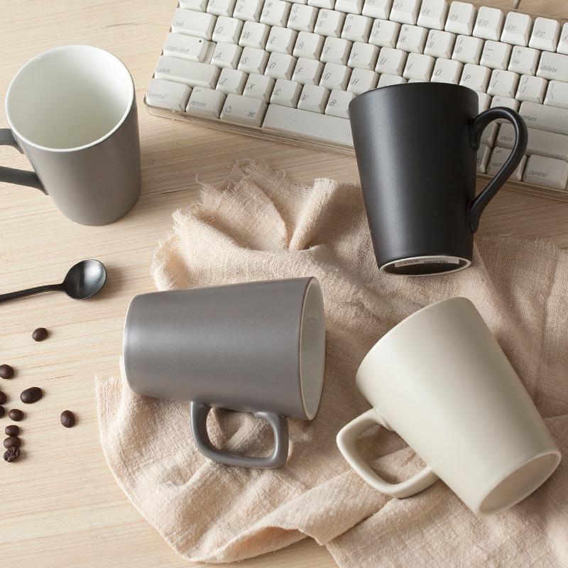 Large Capacity Simple Ceramic Water Cup Creative Mug with Handle Porcelain Drinkware Office Meeting Couple Student Mug