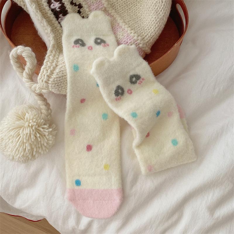 Autumn and Winter Female Cartoon Pink Bubble Australian Fleece Mid-calf Socks, Cute and Warm Home Floor Socks
