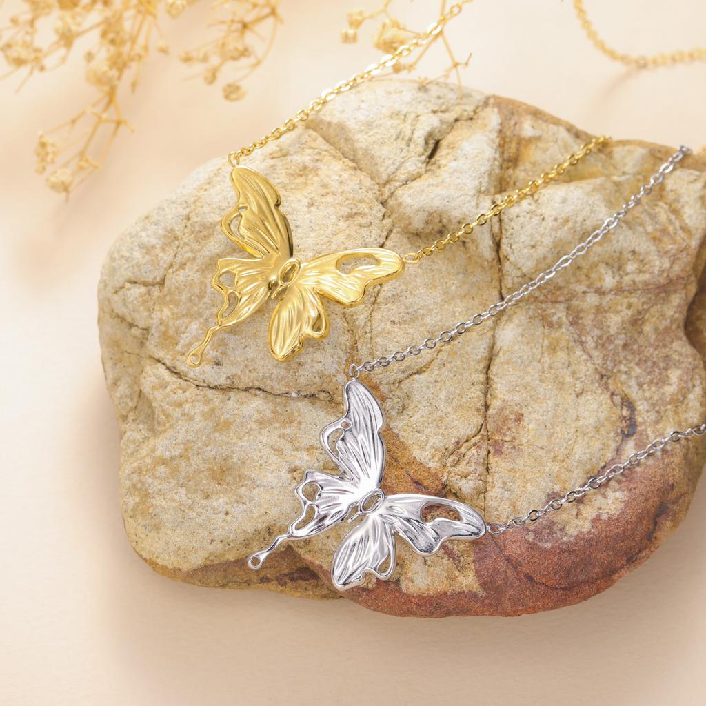 Butterfly Pendant Stainless Steel Necklace Fashionable Bohemian For Women Animal Necklace Valentine's Day Gift Jewelry Gift New