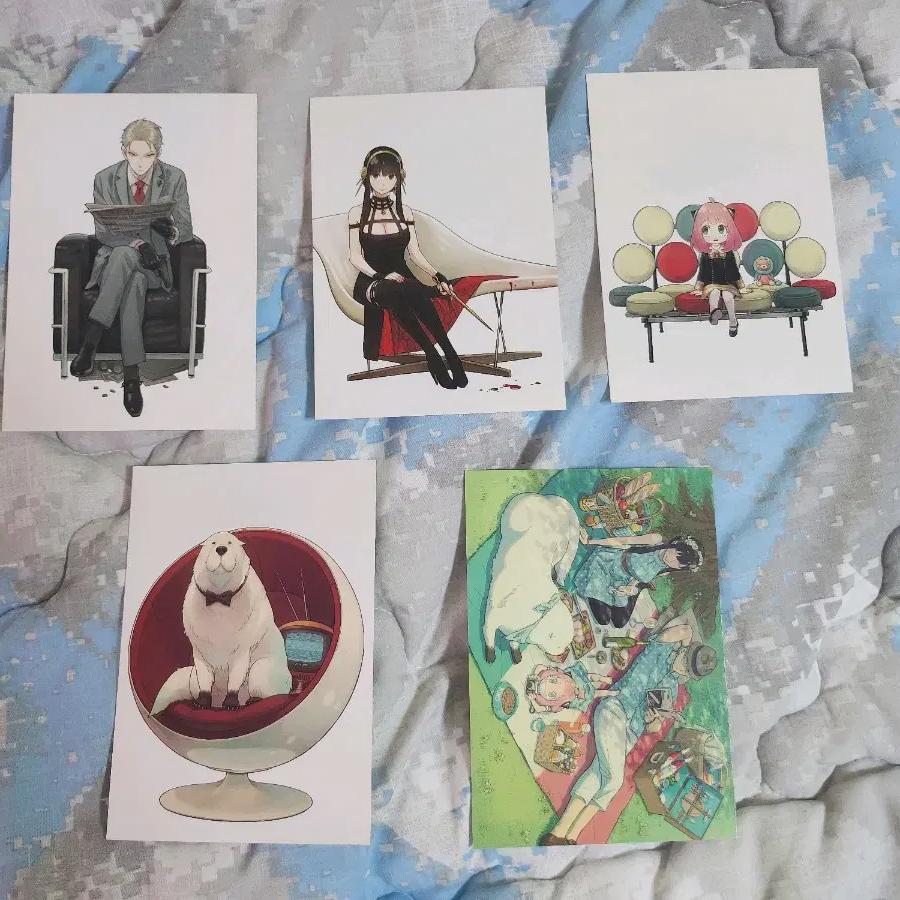 

Официальная почтовая открытка Spy Family