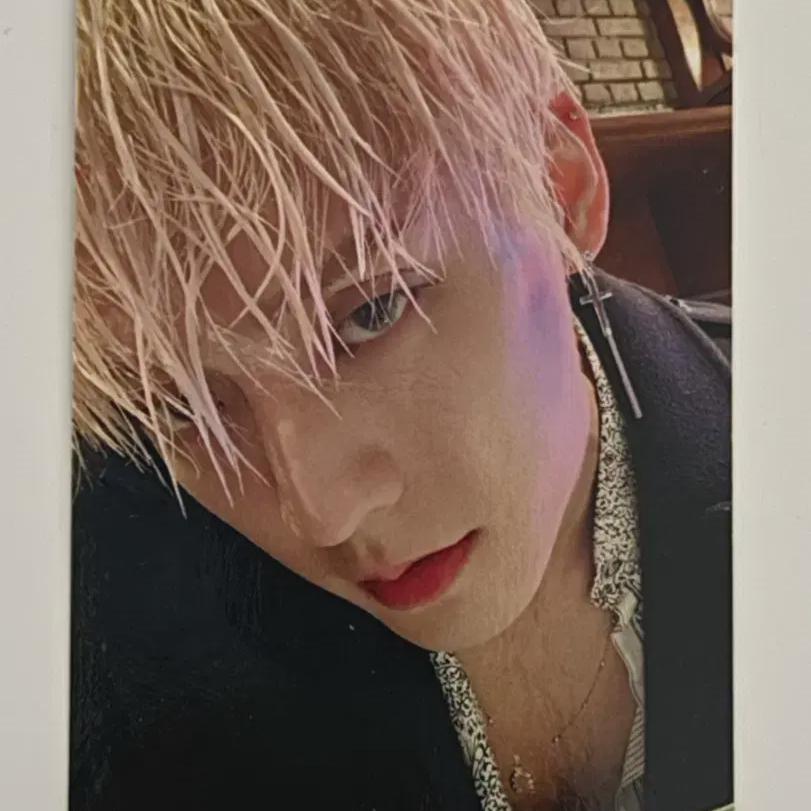 

Hertazone Minhyuk Broadcast Photocard