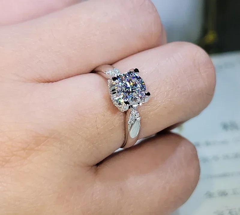 18K White Gold Ring with 1ct Round Moissanite Diamond, Exceptional Anniversary & Wedding Gift for Women