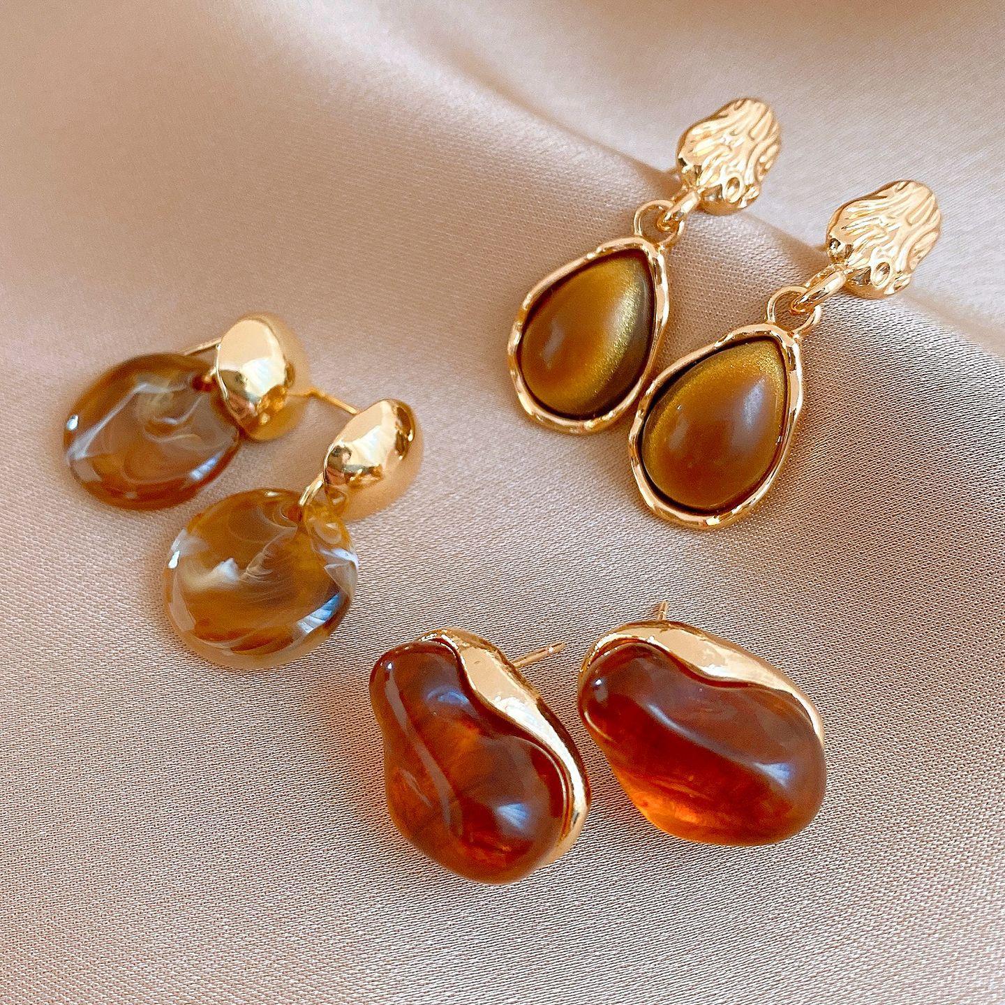 Autumn and Winter Maillard Geometric Resin Water Drop Earrings Stud Earrings Fashion Personality Earrings