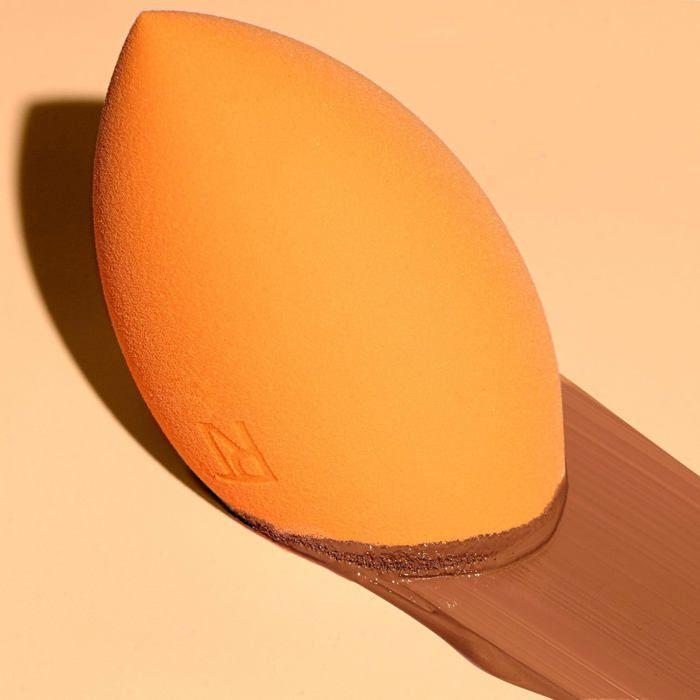 Éponge de maquillage - Real Techniques - Miracle base - Mousse révolutionnaire - Fini lisse - Sans latex