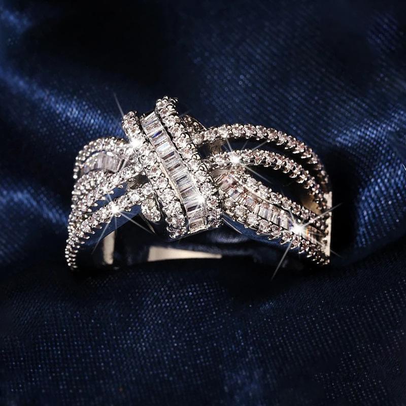Hollow Ribbon Sweet Gift Internet Celebrity Niche Design Temperament Versatile Personality Ring, Female Light Luxury Ring