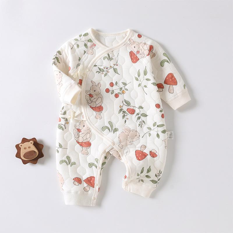 

Newborn Autumn/Winter Class A Three-Layer Warm Butterfly Romper Newborn to 1 month (8-10 lbs)