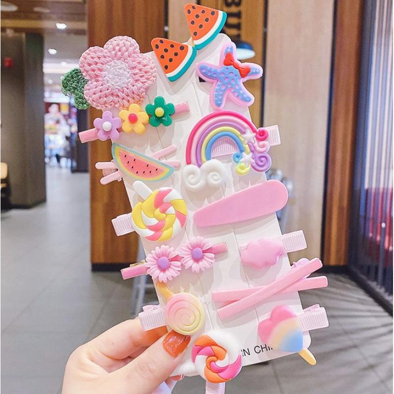 Primary School Charity Flea Market: Fun Prizes for Kindergarten to Junior High Transition