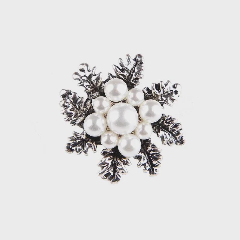 Spilla Corona di Perle e Strass di Cristallo Coreano - Spilla Versatile per Sciarpe da Donna con Spedizione Gratuita