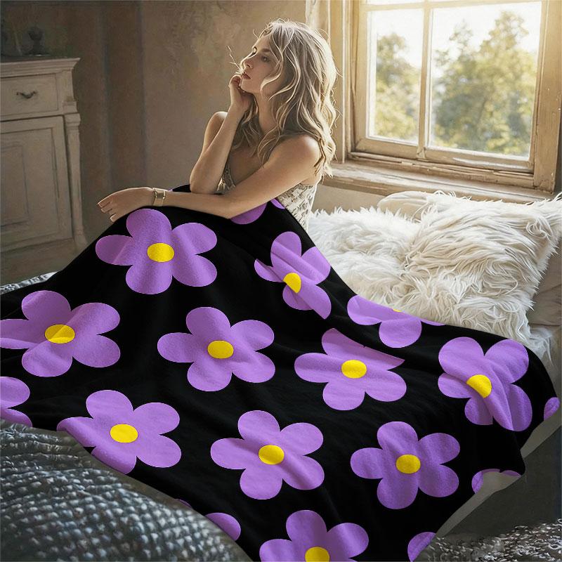 Purple Daisy Floral-s Flannel Blanket Warm Soft Halloween Christmas Decorative Couch Warm Cozy All-Season Gift