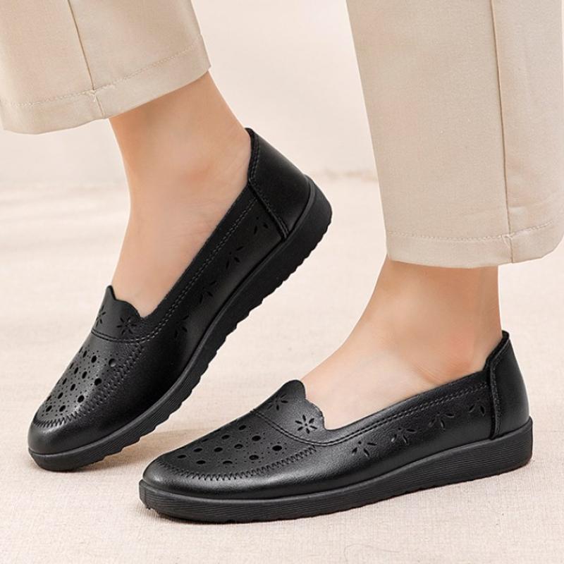 

Fashion Baotou Hollow SoftSole Mom s ShoesSandals SummerComfort Flat Sole Women s Shoes Non-Slip Comfortable Lightweight Walking Sandals 22.5