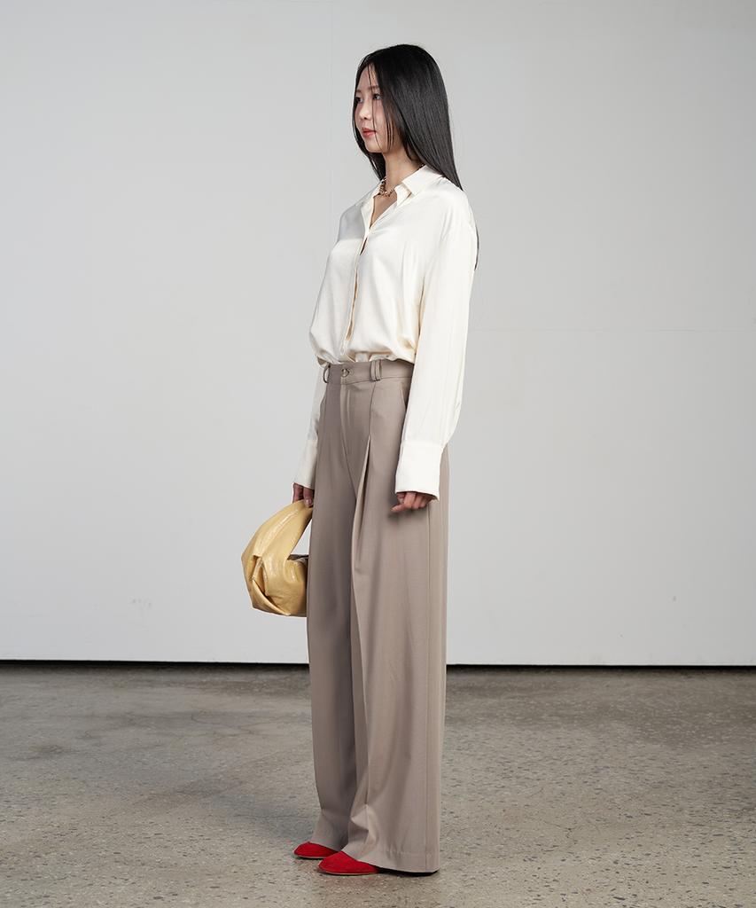 320SHOWROOM Essential Wide Slacks Khaki Beige