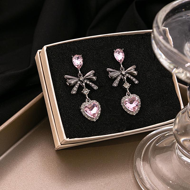 Pink Rhinestone Love Peach Heart Bow Knot Drop Earrings for Women Cool Dark Gothic Fashion Dangle Earrings Y2k Trendy Jewelry
