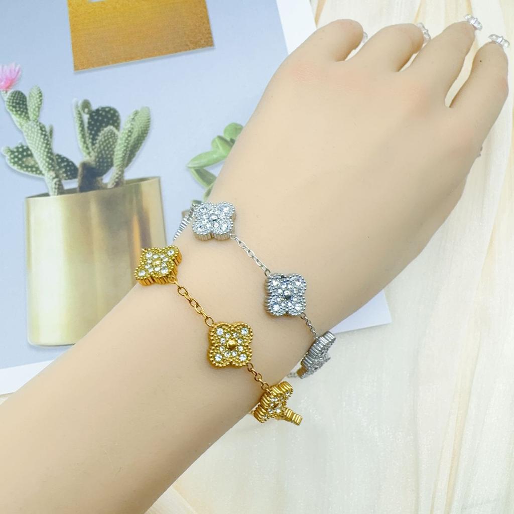 18K Lett Luksus Firkløver Armbånd Kvinner Seniorfølelse Av Å Ikke Miste Farge Høykvalitets Armbånd