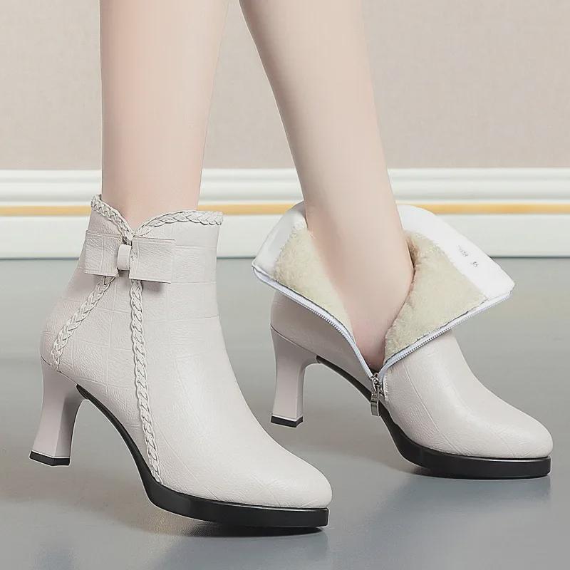 "Damers Högklackade Spetsiga Ankelstövletter": Höst/Vintermode, Tjock Plattform, Vattentät, Rosettdesign, Plus Sammet"