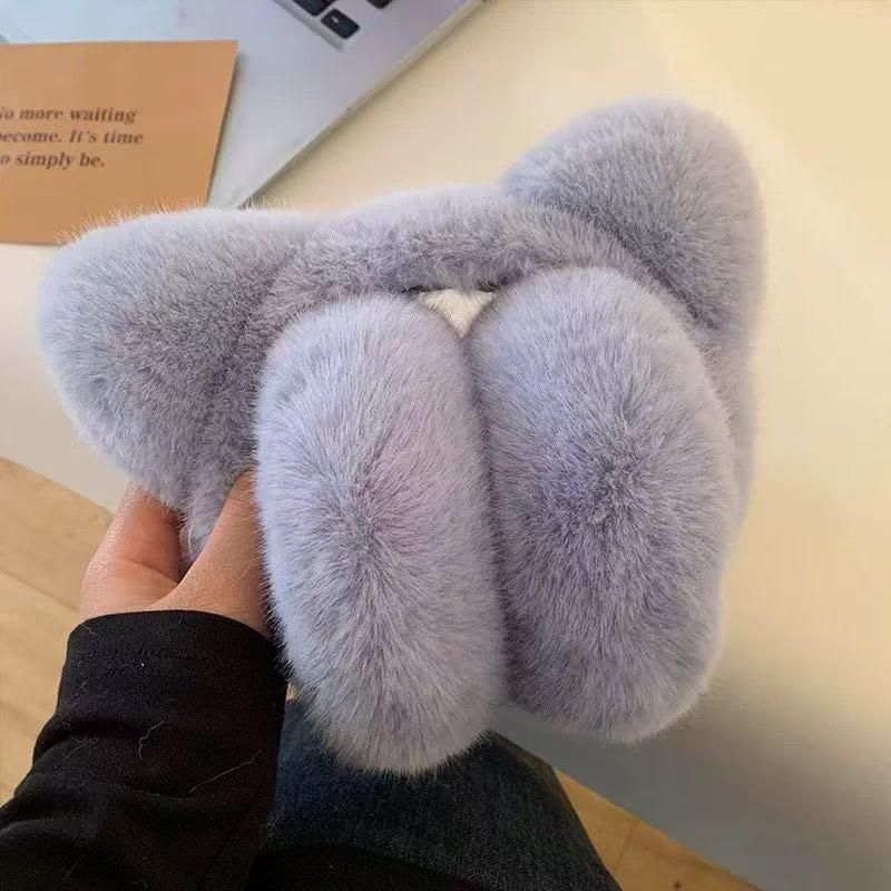 Women's Cute Cat Ear Plush Earmuffs - Warm & Windproof Ear Covers for Winter Cycling