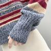 Petite Round Neck Striped Cashmere Sweater - Trendy Autumn/Winter Knit Top for Women