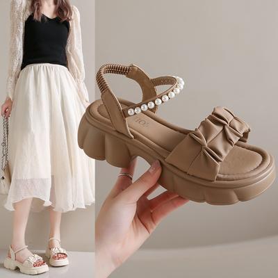 Muffin Plateausandalen Damen Sommerbekleidung 2025 neu Perlenmode Feenstil flacher Boden sanfter Stil Römerschuhe