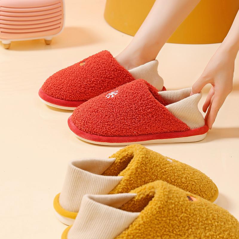 2025 new shoes simple snowflake plush home couple warm bag and slippers cotton shoes two wear