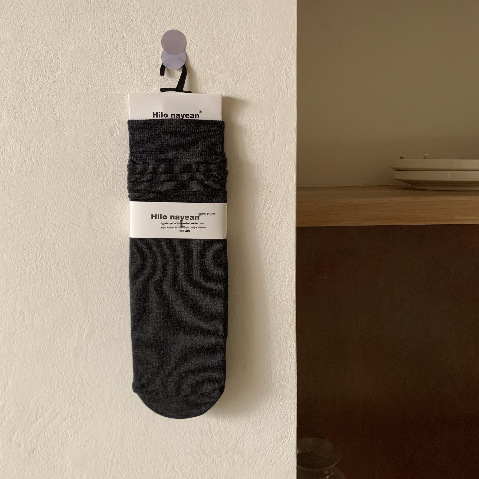 

Women s Seamless Mid-Calf Socks: Effortlessly stylish, solid color, flat toe, and comfy for all seasons. Just grab, wear, and go! One Size