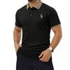 Comoda polo da golf con colletto a 3 bottoni aderente, colletto e polsini a blocchi di colore, tessuto traspirante e vestibilità rilassata e casual a maniche corte