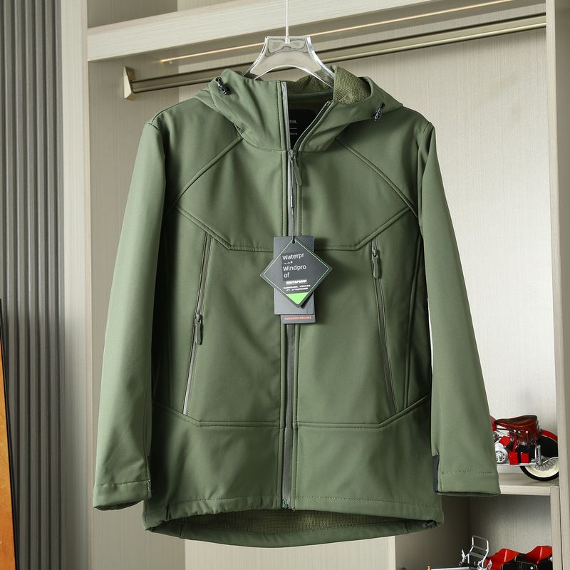 European and American New Style Outdoor Windproof and Water-Resistant Softshell Jacket for Men, Hooded Zip-Up Jacket, Multi-Color Softshell Clothing