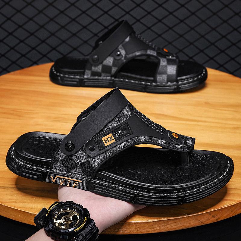 Middle-aged Dad Sandals Summer New Popular Comfortable Soft Sole Fashion Two Wear Cool Slippers Outdoor Travel Beach Shoes