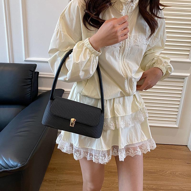 Retro Fashion Simple Shoulder Bag New Casual Portable Underarm Bag Commuter Versatile Women's Bag