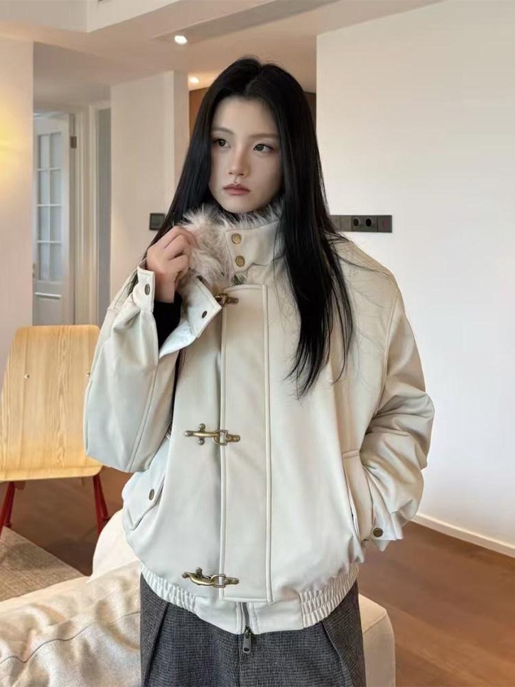 Fur Collar Leather Jacket with Airplane Buckle and Stand Collar for Men & Women - Warm Autumn/Winter Coat with Thick Cotton & Velvet Lining
