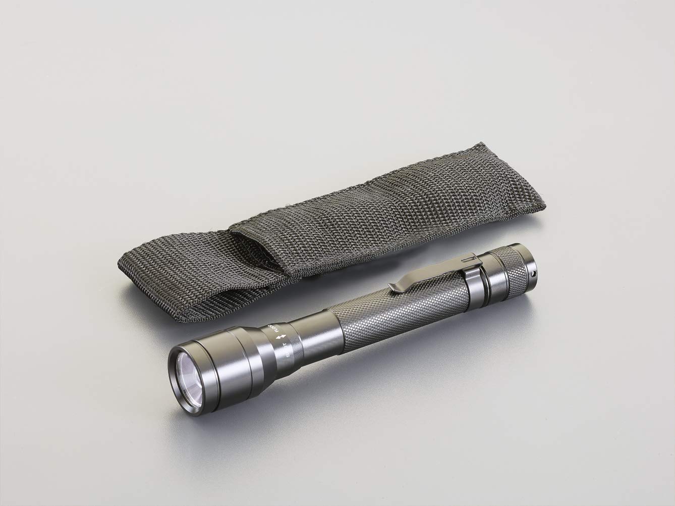 

Esco AA [2 Battery] Flashlight/LED EA758SG-41 чёрный