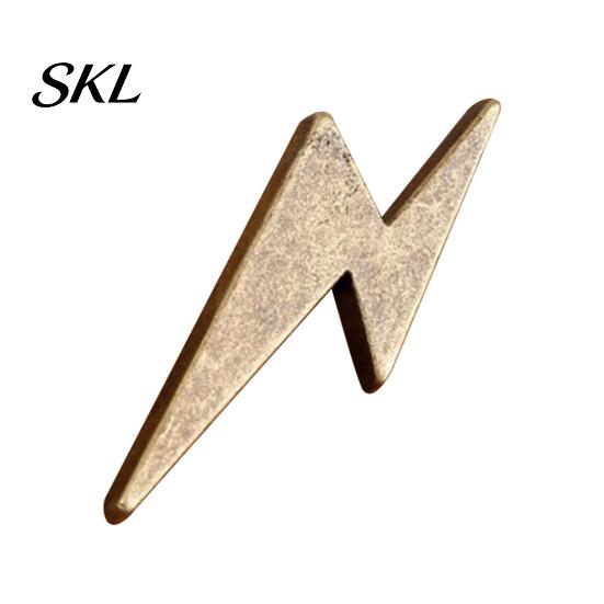 Cast Alloy Brooch Three-dimensional Brooch, Geometric Lines Lapel Pin, Men Suit Accessory with Safety Pin Base, Electroplated Fashion Accessories