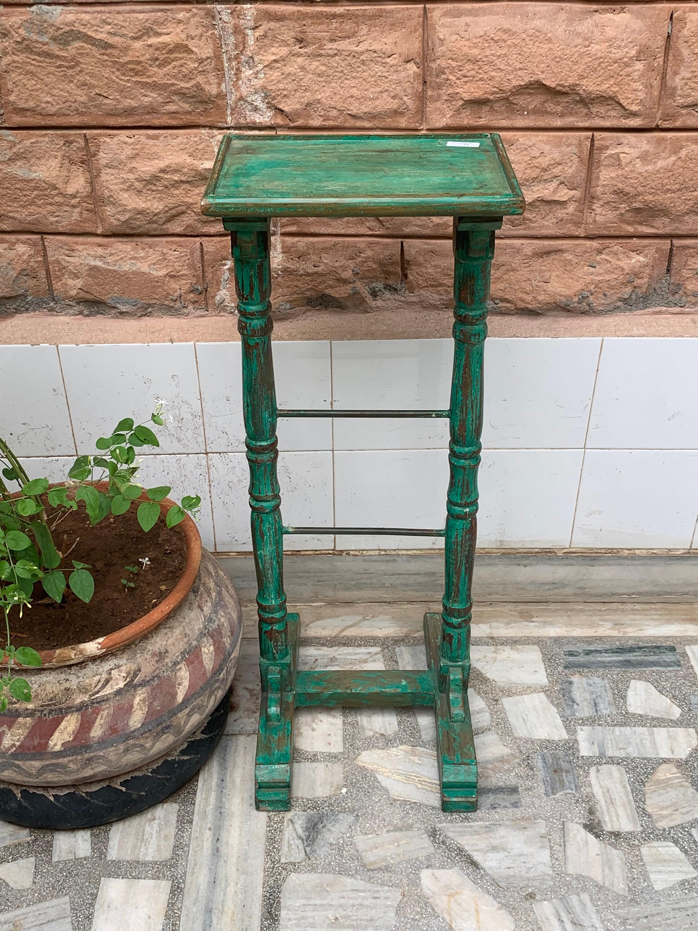 Старинный зеленый деревянный консольный столик: Деревянная индийская подставка для телефона 16” X 8” X 24” (l x w x h) разноцветный