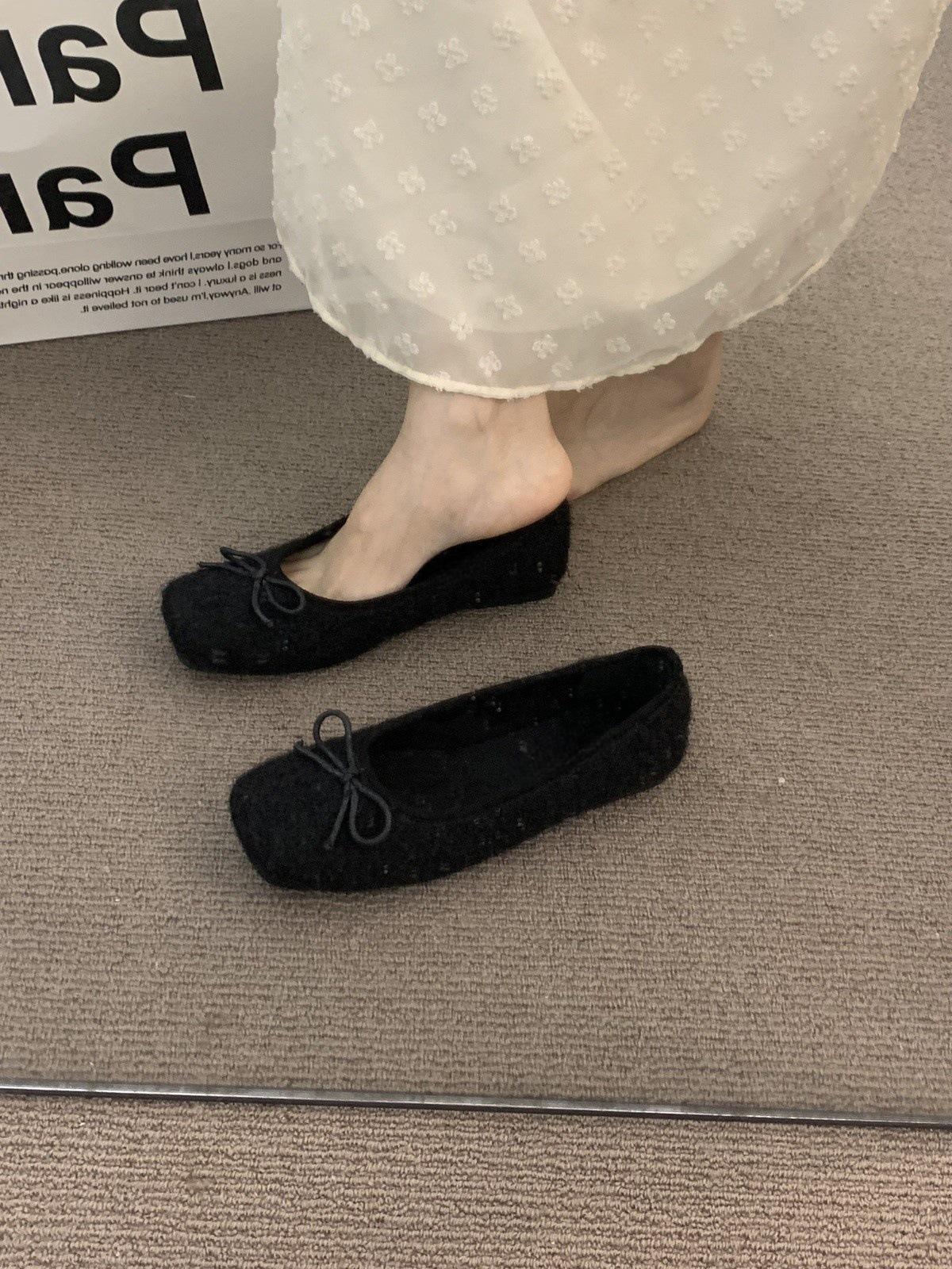 

Французские бархатные туфли на плоской подошве, нежные туфли бабушки, женские осенне-зимние туфли сказочного ветра с мягкой подошвой и юбкой-бантом из бархата 40 чёрный