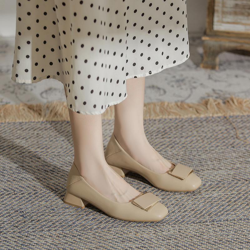 Leather thick heel single shoes women's new versatile temperament medium heel shallow mouth mother shoes French professional high heels