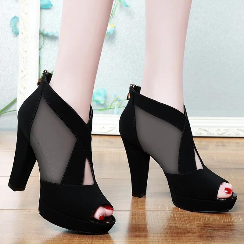 Verkäufe Damen Hohl Sandalen Frühling und Sommer Neue Mode Fisch Mund High Heels A Linie Open-toe Mesh Schuhe