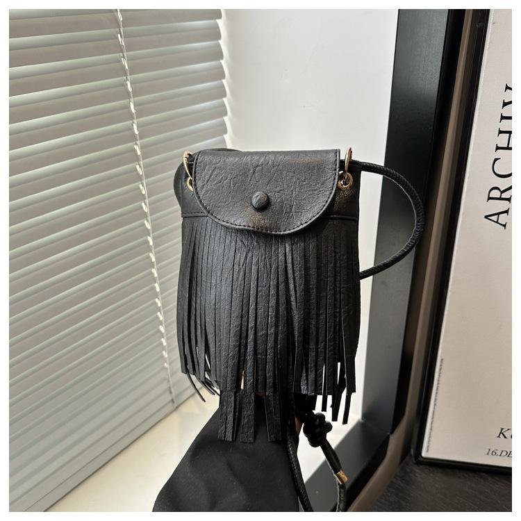 

Новая нишевая американская ретро сумка из искусственной замши с бахромой для мобильного телефона, женская на плечо, через плечо, маленькая квадратная сумка, сумка в гонконгском стиле чёрный