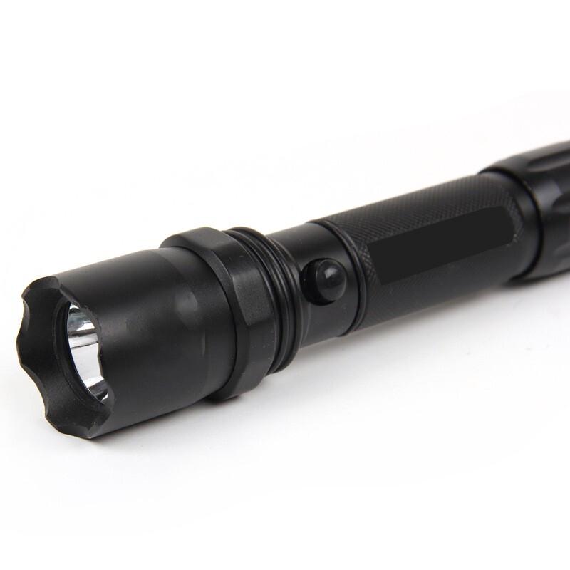 Rechargeable LED High-Power Flashlight