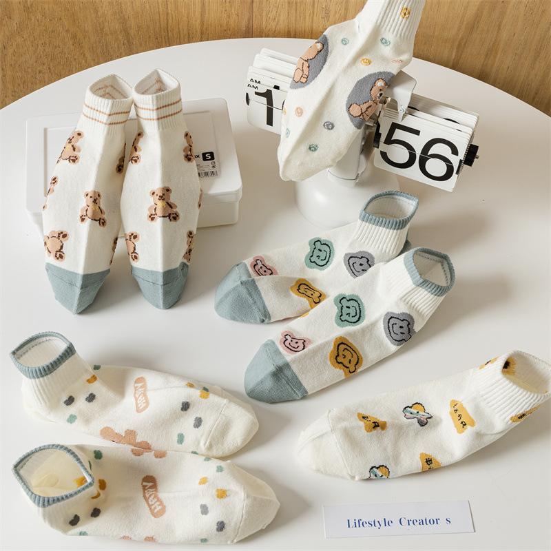 Female Spring and Summer Thin Fashionable New Cute Cartoon Bear Socks