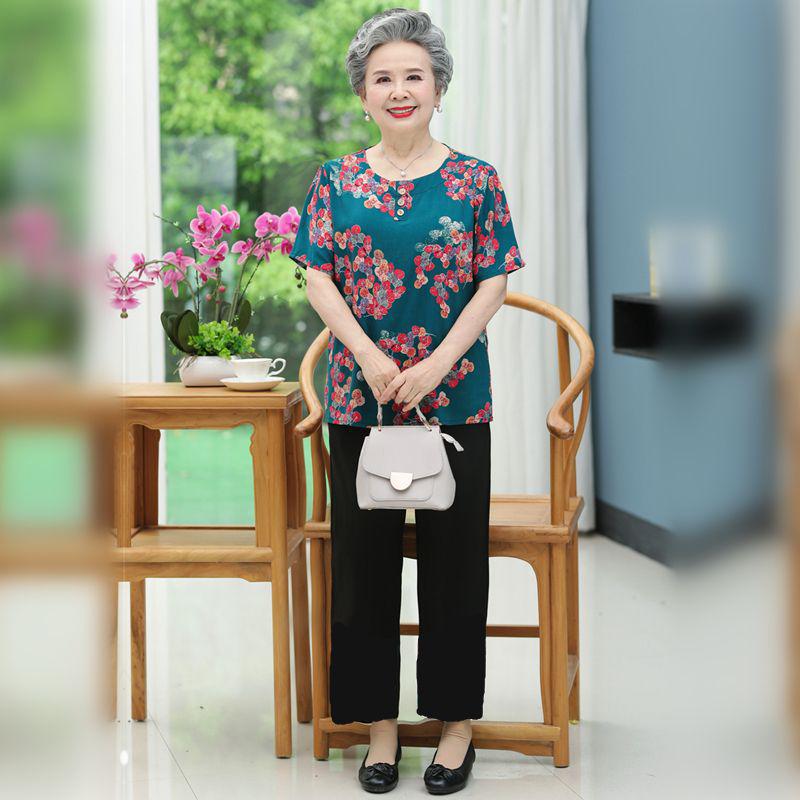 Summer Outfit: Short-Sleeve Top & Pants Set for Women in Their 60s and 70s - Cotton Silk Blend for Middle-Aged and Elderly Comfort