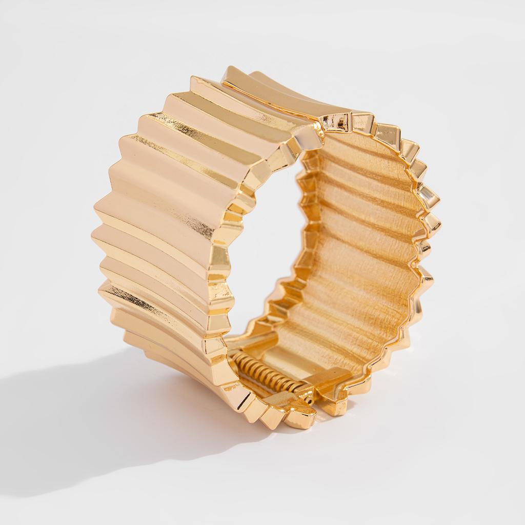 Exaggerated Metal Large Wide Face Spring Bracelet Bracelet Punk Style Texture Vertical Pattern Bracelet Female