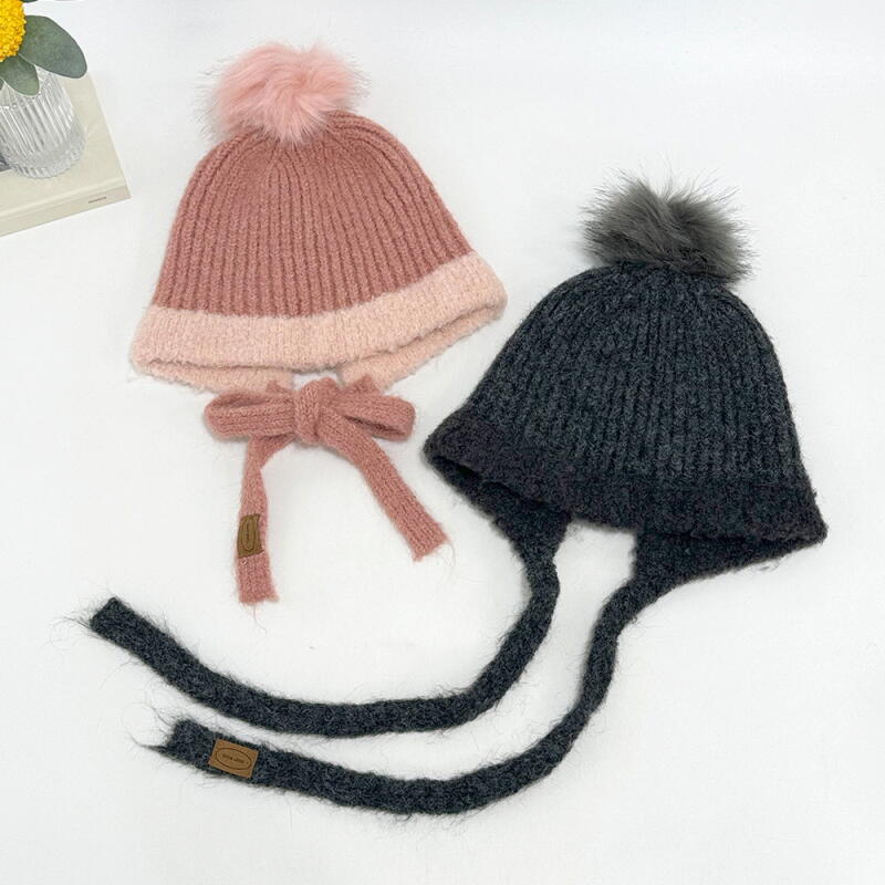 Women s Lovely Christmas Pom Pom Hat C7530_Red