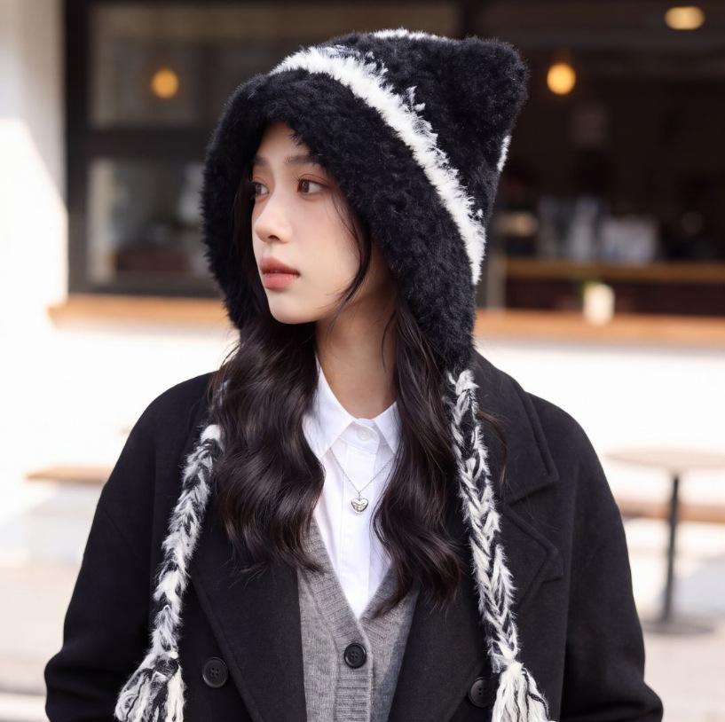 Autumn and winter hats, women's warm and cute cat ear wool hats, knitted hats, versatile and face-showing small literary headgear tide