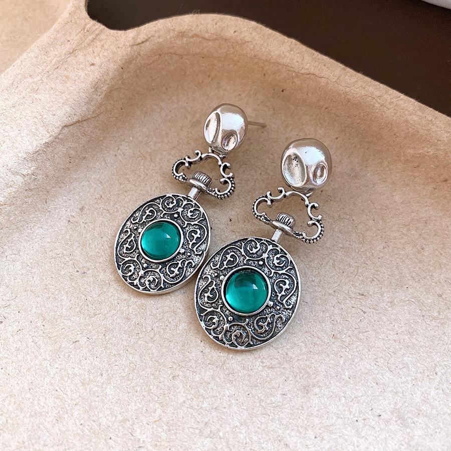 

Vintage Round Drop Earrings Women Geometric Embossed Pattern Hollow Dangle Earrings Fashion Minimalist Party Jewelry Accessories