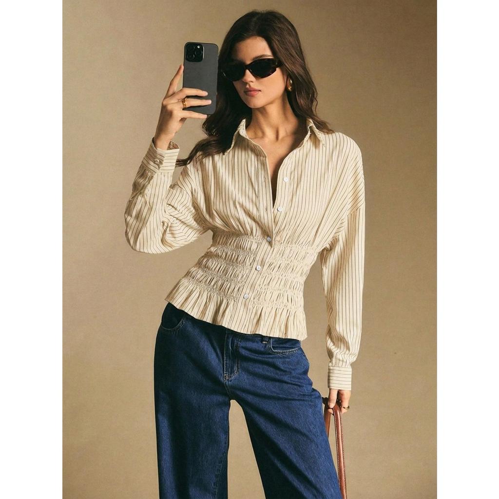 New Retro Plaid Waist Cinching Short Top with Elastic Waistband for Slimming Effect, Featuring A Lapel and Long Sleeved Plaid