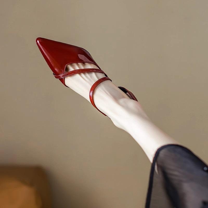 

лето 2025 новый темперамент легкая роскошь толстый каблук пустой носок универсальные нежные вечерний ветер литературные остроносые туфли-лодочки на высоком каблуке 40 красный