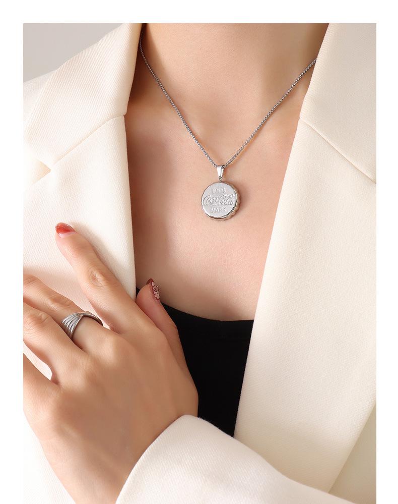 Gold-Plated Clavicle Chain Necklace with European Letter Bottle Cap Pendant